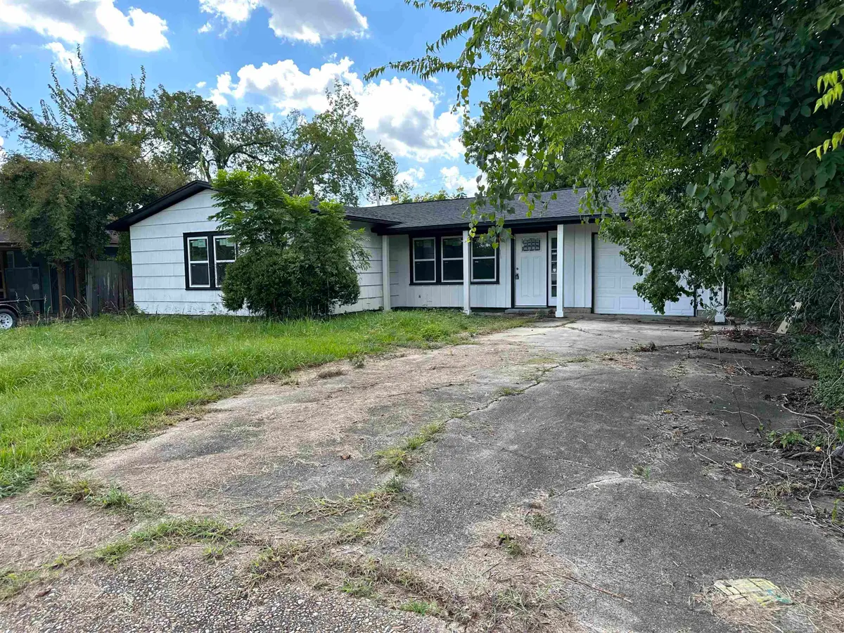 3845 Bryan Drive, Beaumont, TX 77707 - Image #1