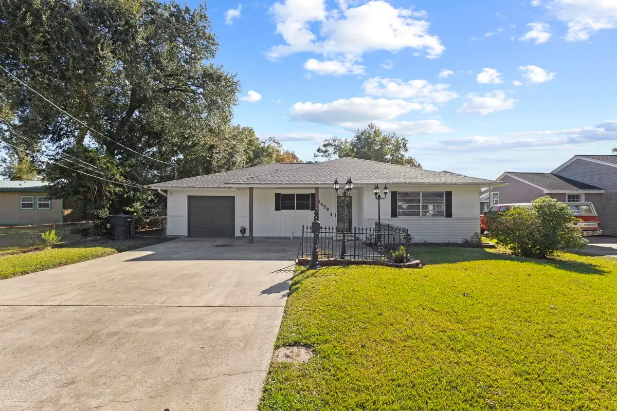 6630 Verde St., Groves, TX 77619 - Image #1