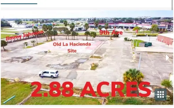 7700 9th Ave, Port Arthur, TX 77642