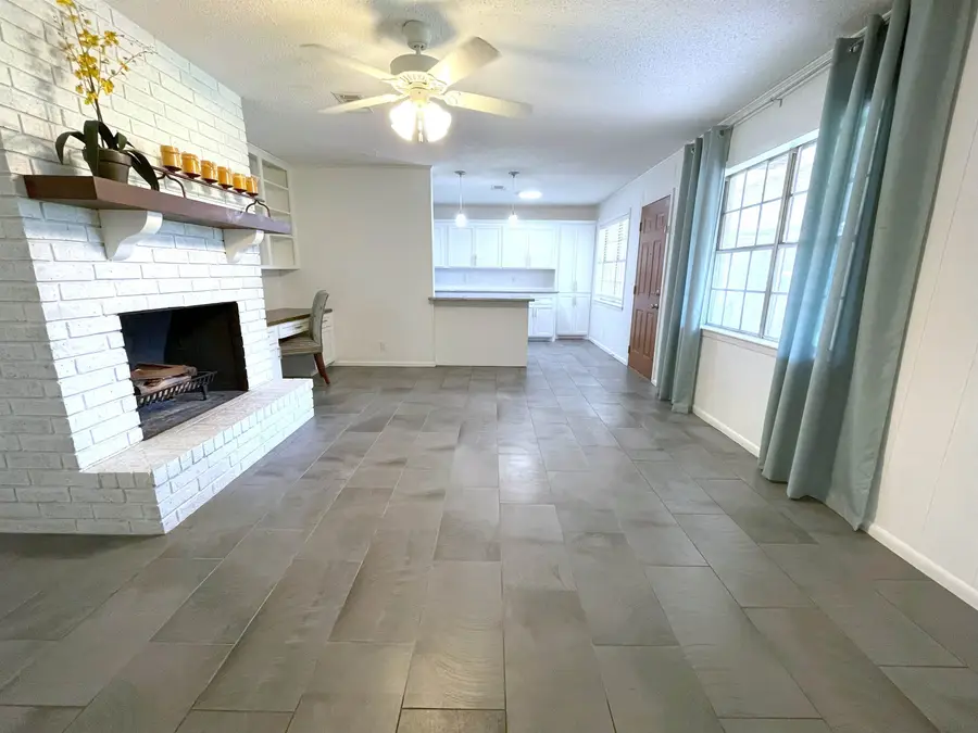 3055 Westmont Dr, Beaumont, TX 77706 - Image #3