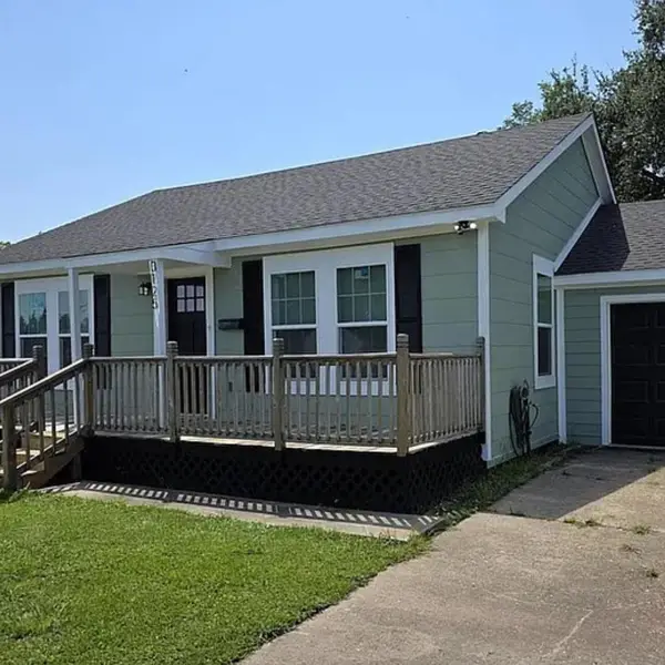 3125 SOUTH DR., Groves, TX 77619