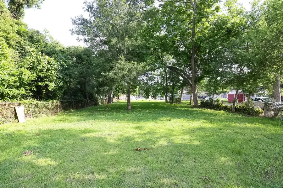 695 Shell Street, Beaumont, TX 77705 - Image #2