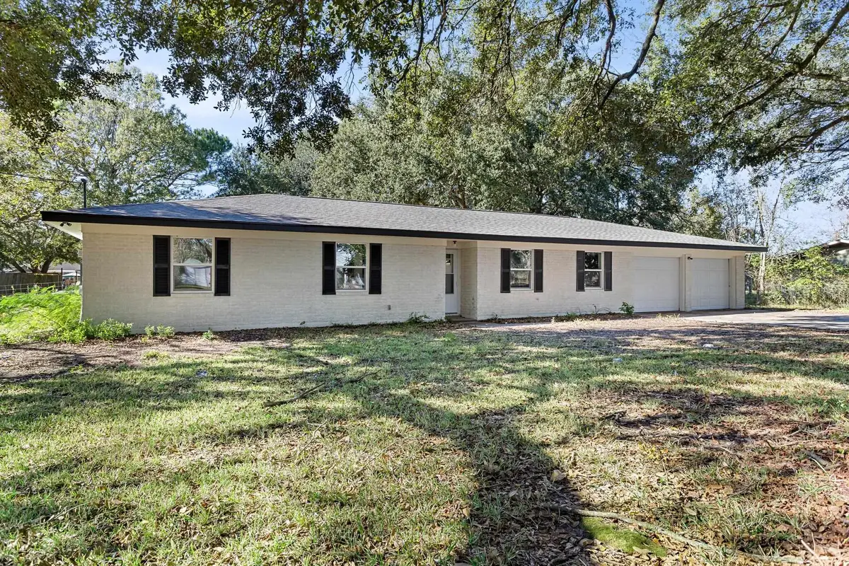 1526 Campbell Rd, Winnie, TX 77665 - #1