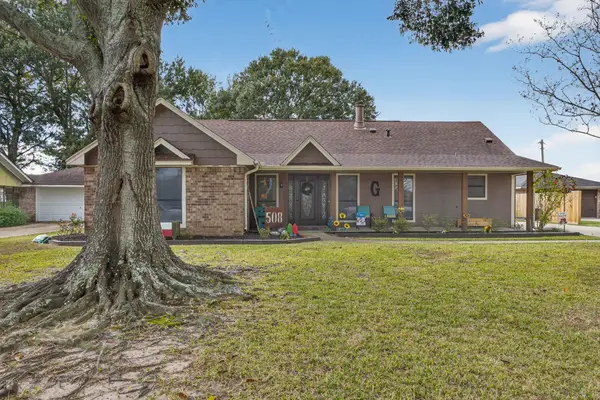 508 S 5 1/2 St, Nederland, TX 77627