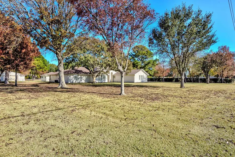 2270 N 18th St., Nederland, TX 77627 - Image #3