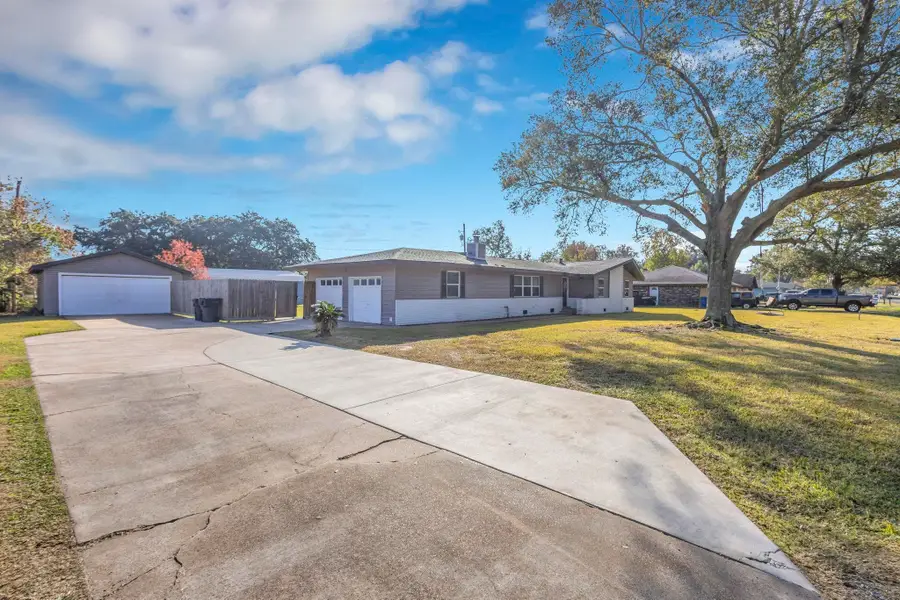 316 Linda, Bridge City, TX 77611 - Image #3