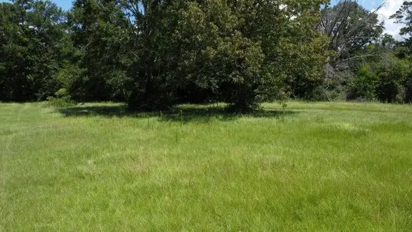 8370 Queen Ln., Orange, TX 77632