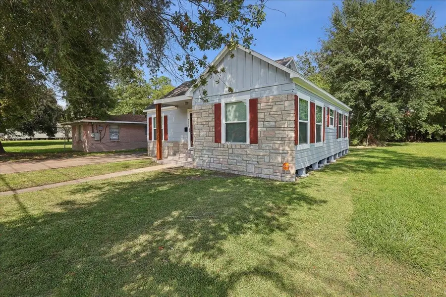 4555 Hartel St, Beaumont, TX 77705 - #3