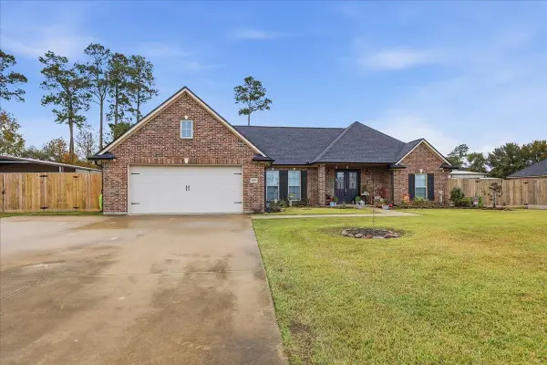 12025 Crosstimbers Lane, Beaumont, TX 77705