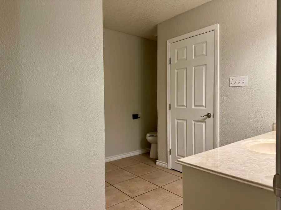 1010 Rebecca Ln, Bridge City, TX 77611 - Image #3