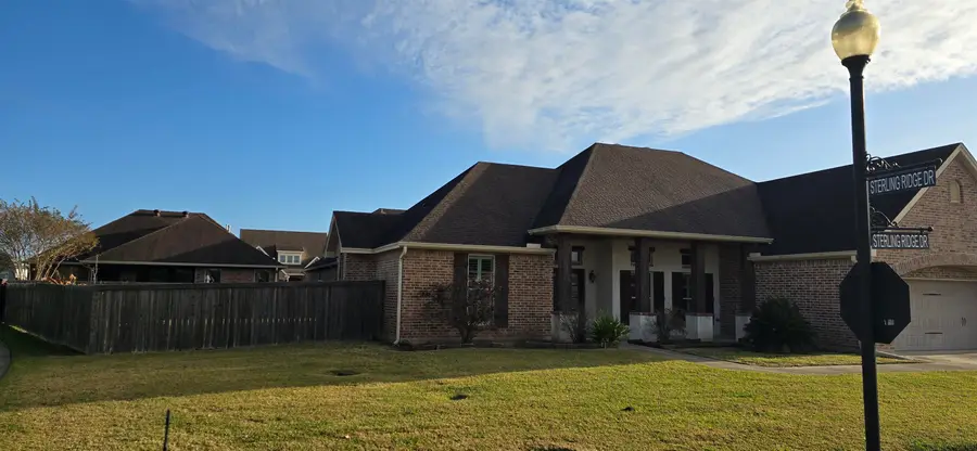 206 Sterling Ridge Dr, Nederland, TX 77627 - Image #3