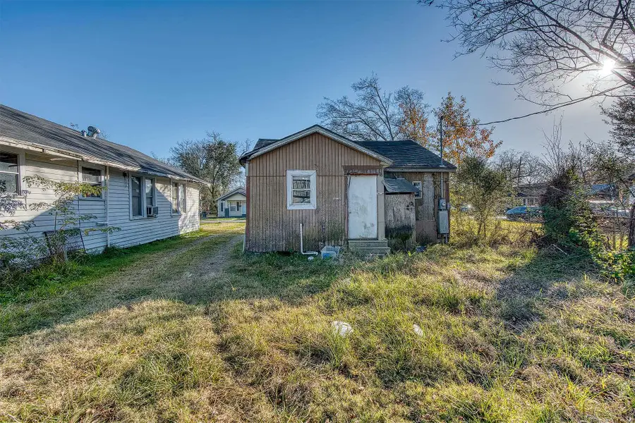 2420 Euclid St, Beaumont, TX 77705 - #3