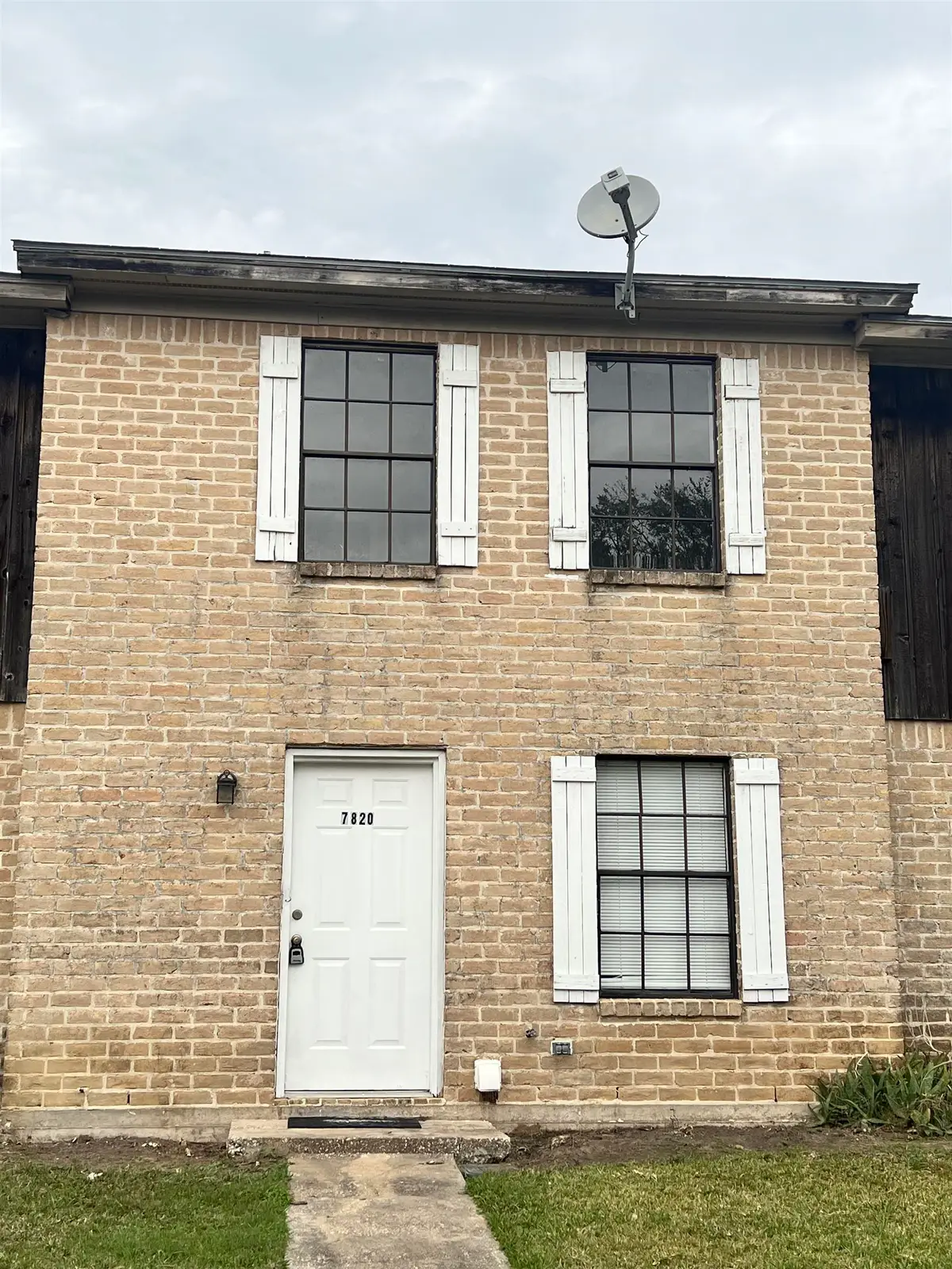 7820 Gladys Ave, Beaumont, TX 77706 - Image #1