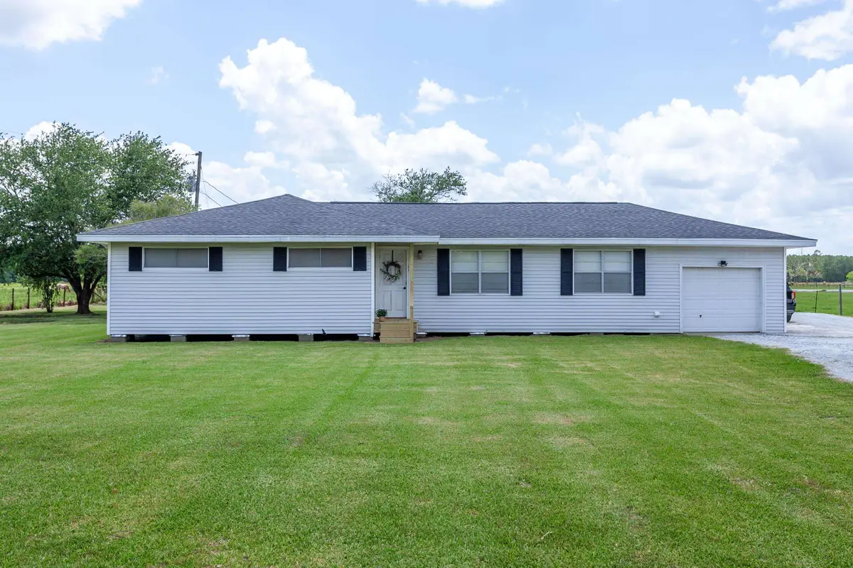 6975 N Hwy 105, Vidor, TX 77662 - Image #1