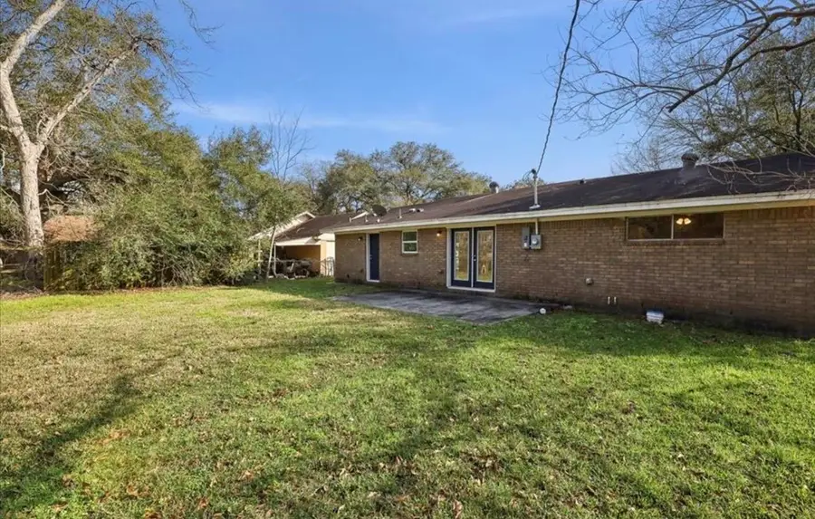 8670 Newfield Lane, Beaumont, TX 77707 - Image #3