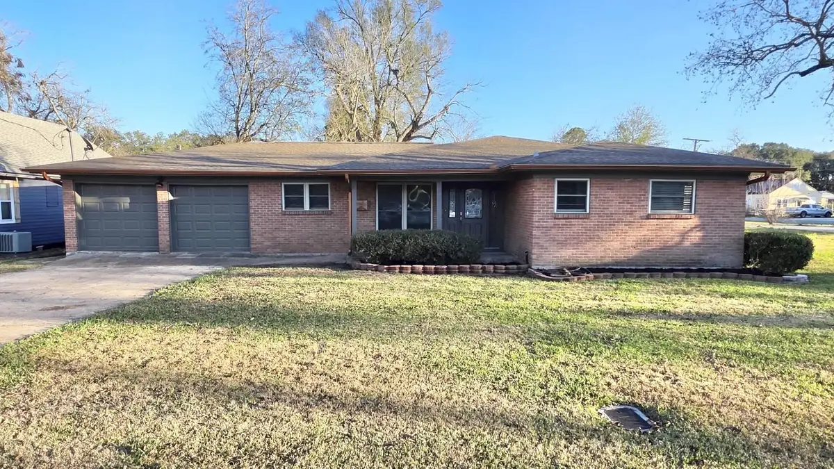 6916 Washington Blvd, Groves, TX 77619 - Image #1