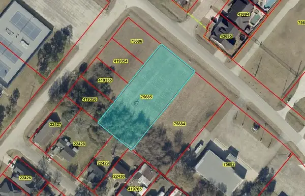 1855 N 18th Street, Nederland, TX 77627