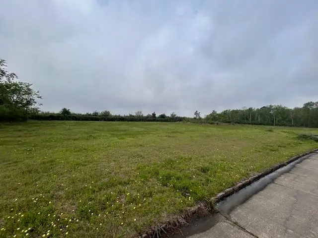 7555 Coral Creek, Beaumont, TX 77707 - Image #2