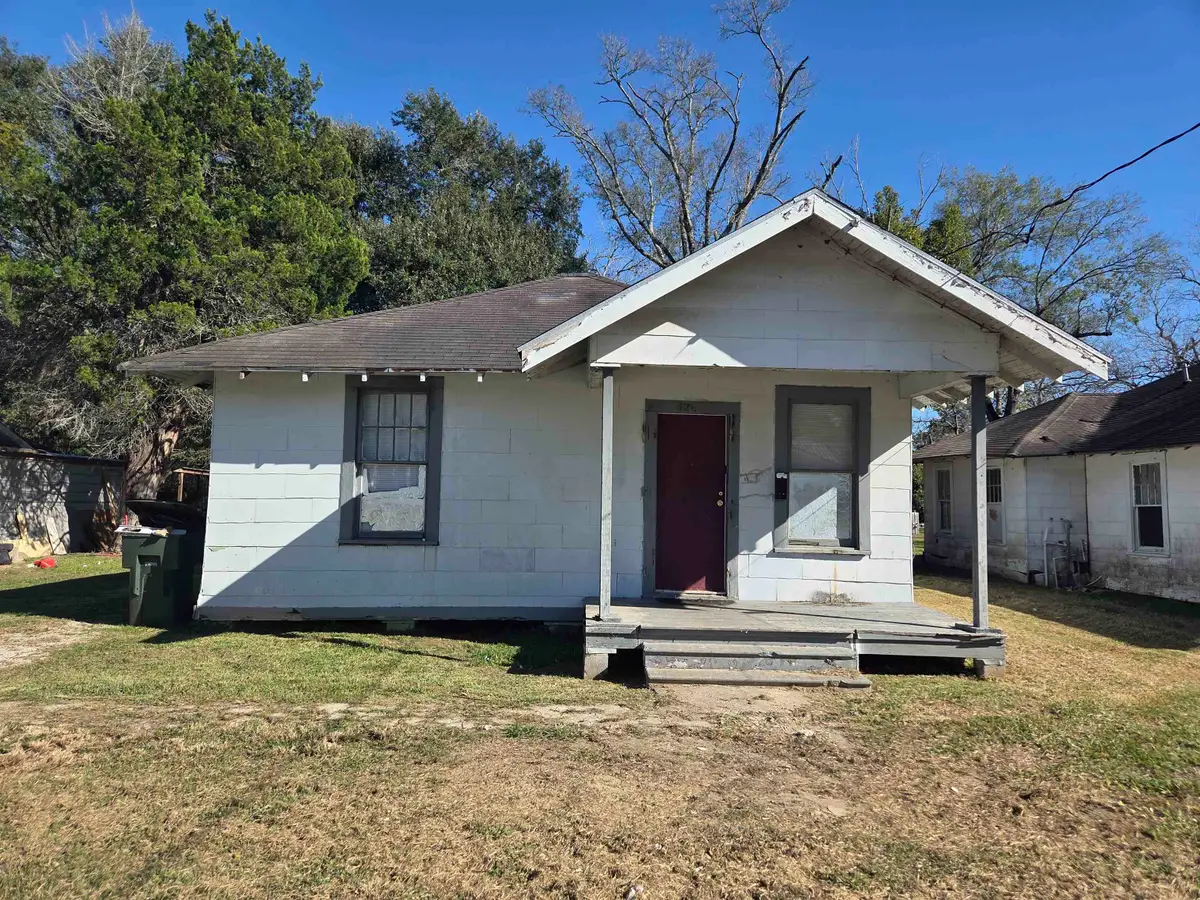 4285 Chaison St, Beaumont, TX 77705 - Image #1