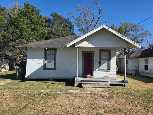 4285 Chaison St, Beaumont, TX 77705