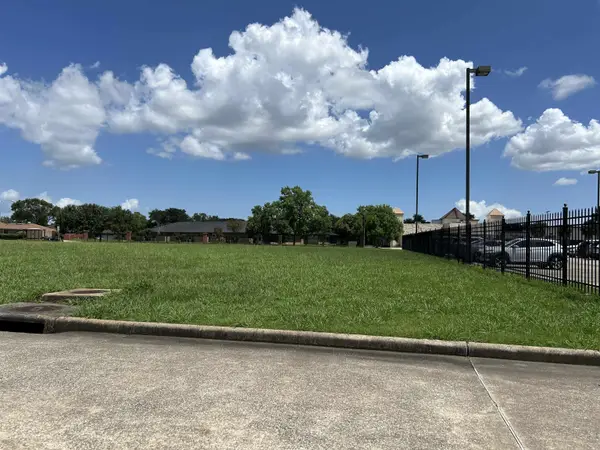 Lot 8 Honeywood Ct, Port Arthur, TX 77642