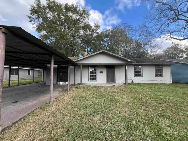 355 Clemmons, Beaumont, TX 77707