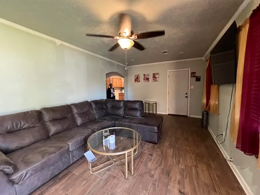 2225 Earl, Beaumont, TX 77703 - Image #2