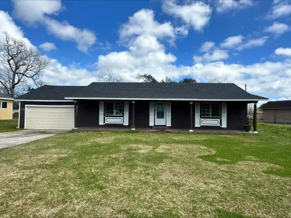 1218 Jayway St, Orange, TX 77630