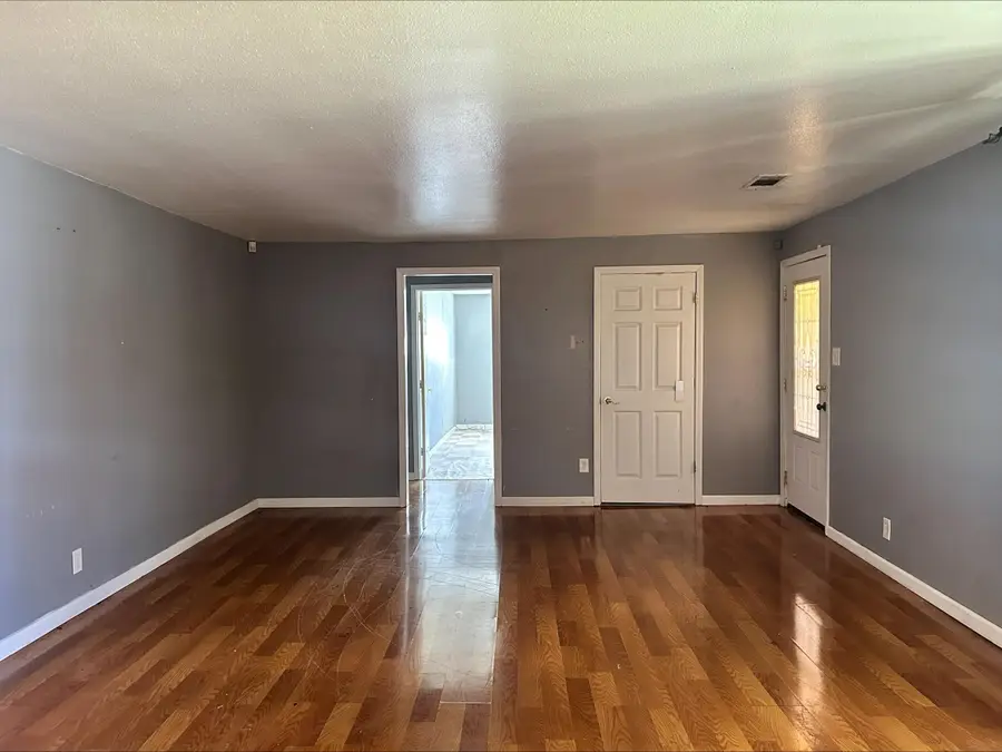 1218 Jayway St, Orange, TX 77630 - Image #3