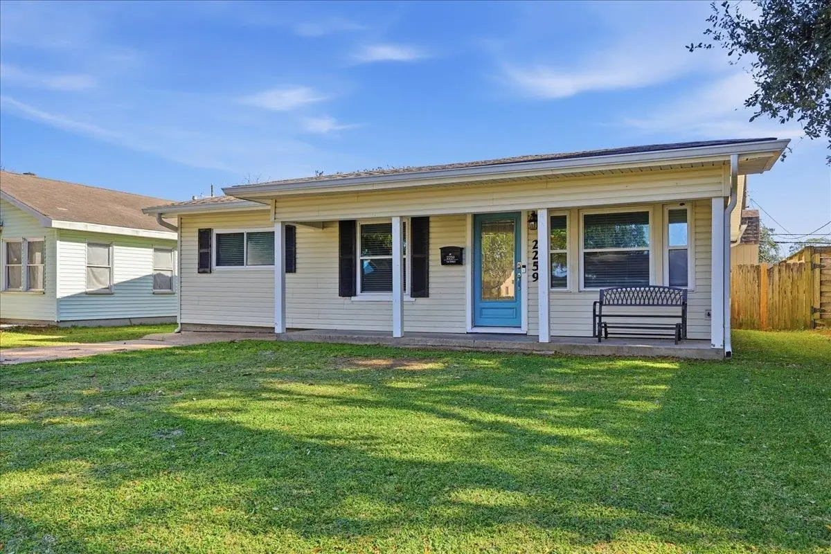 2259 1st Street, Port Neches, TX 77651 - Image #1