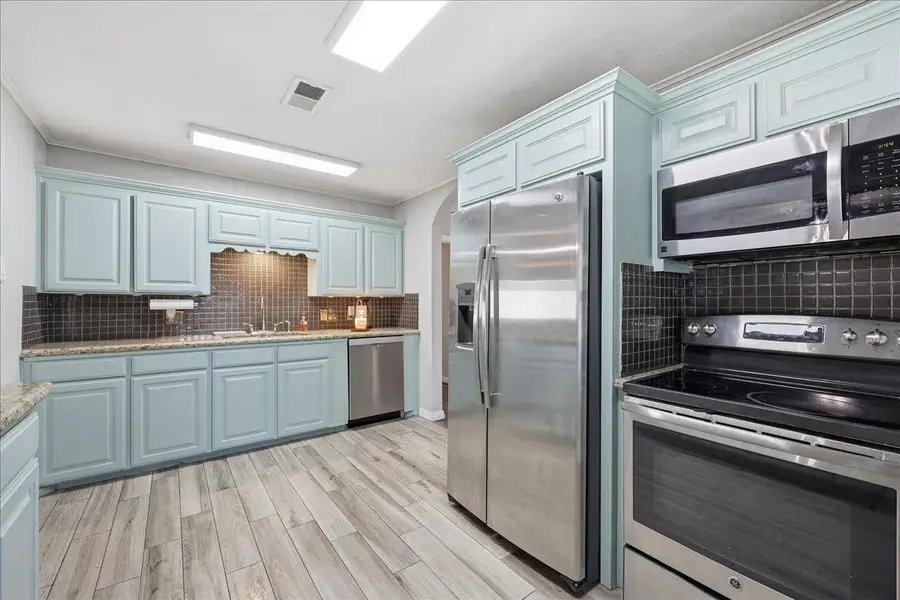 2259 1st Street, Port Neches, TX 77651 - Image #3