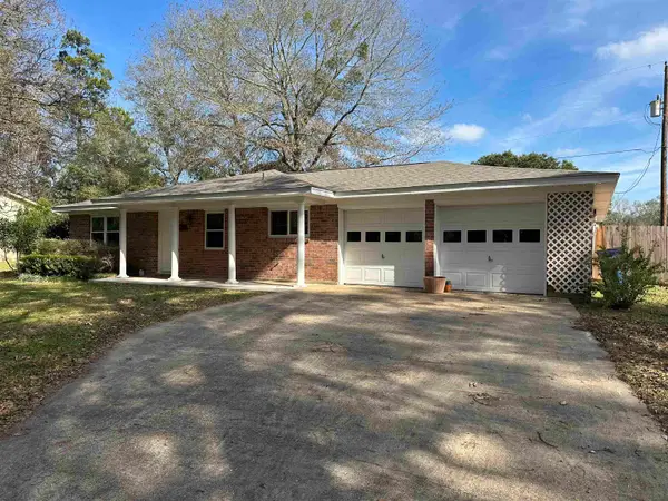 113 Carraige LN, Silsbee, TX 77656