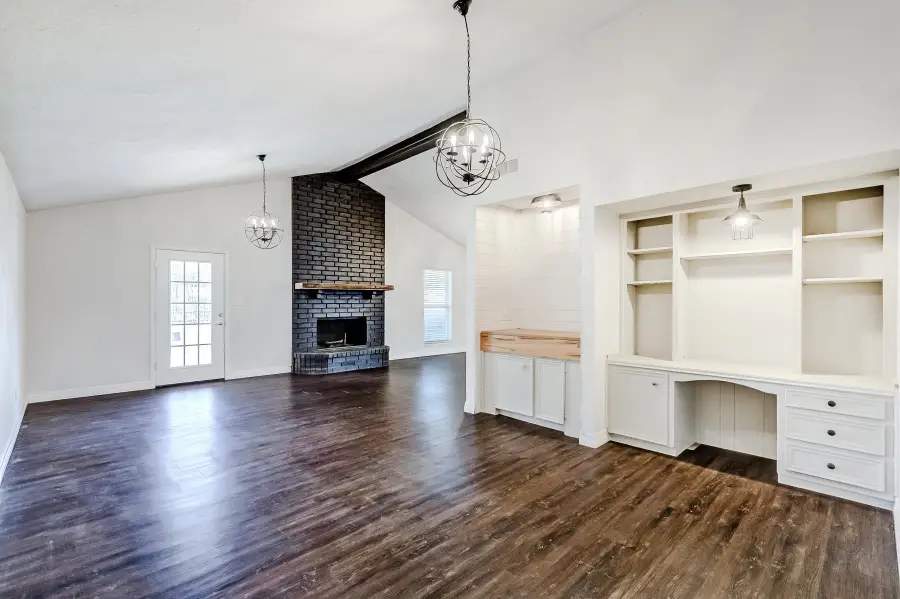 2826 Roundtower Ln., Port Neches, TX 77651 - Image #3