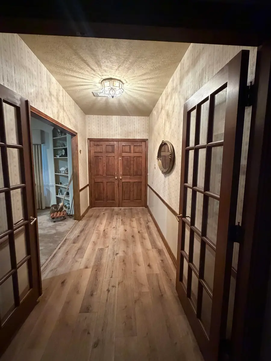 8 BAYOU BEND PL, Beaumont, TX 77706 - Image #3