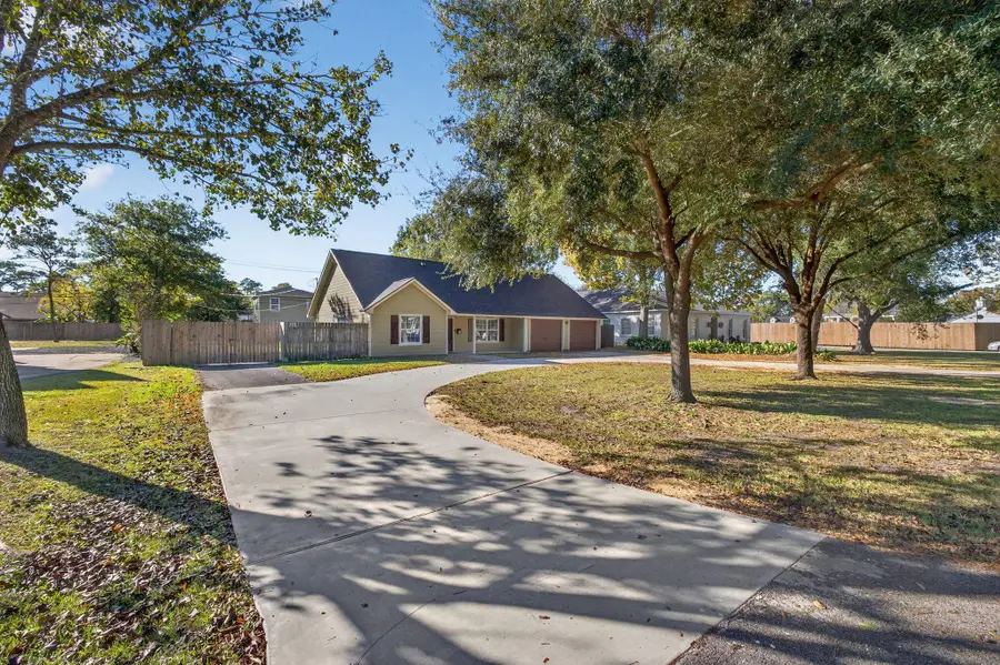 2655 Gladys, Beaumont, TX 77702 - Image #2