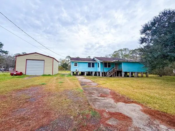 380 Alamo, Vidor, TX 77662