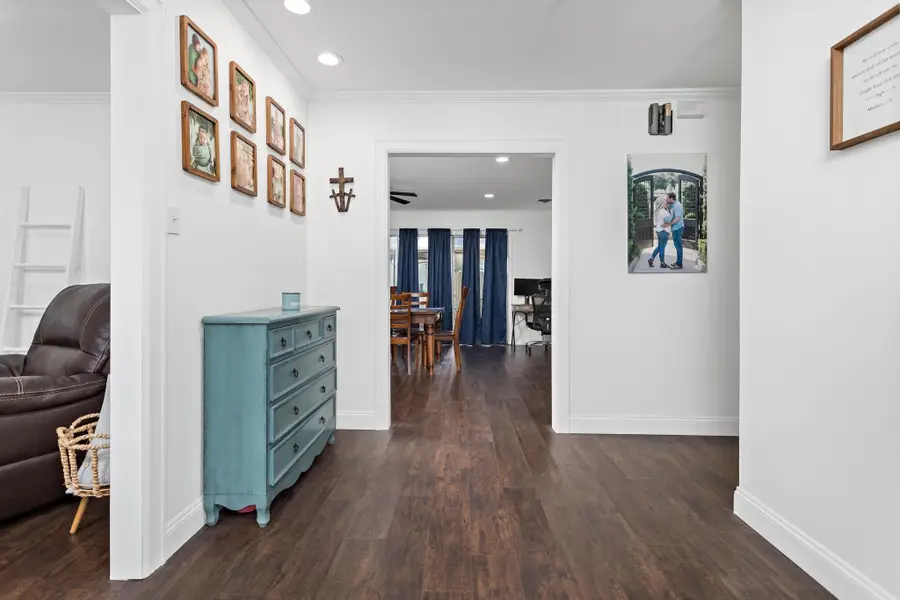 3655 Crestwood Dr, Beaumont, TX 77706 - Image #3