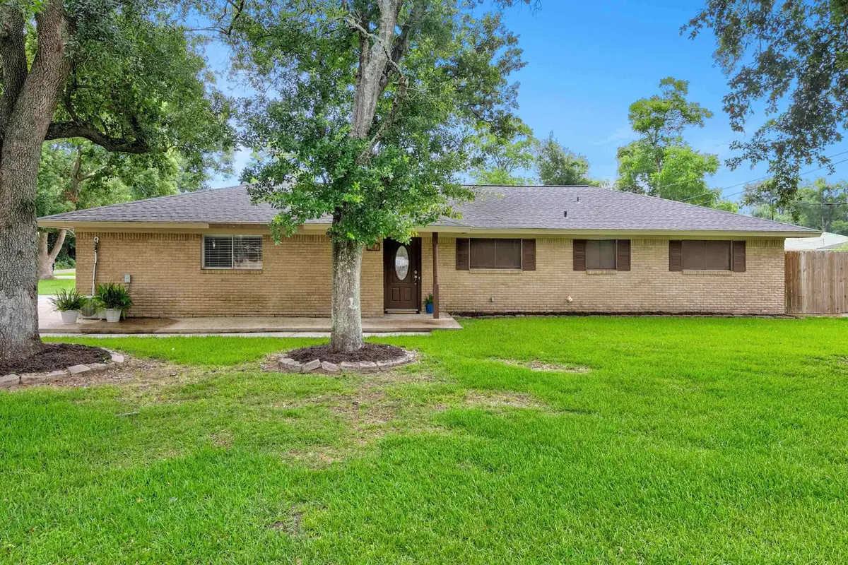 147 S John, Bridge City, TX 77611 - Image #1