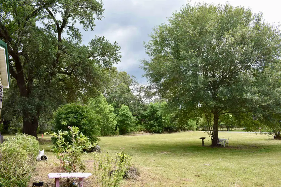 325 Goss Rd, Orange, TX 77630 - Image #3