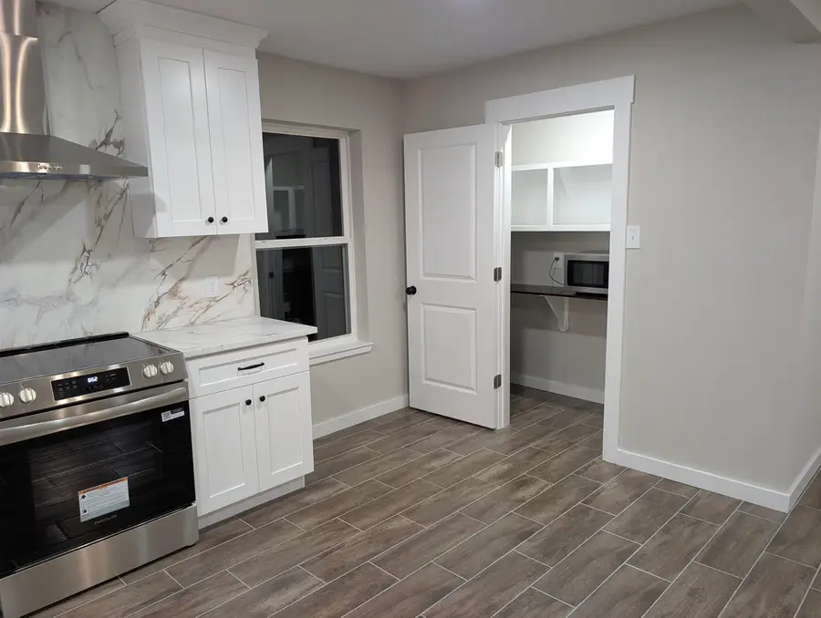 1145 Cuniff Rd, Sour Lake, TX 77659 - #3