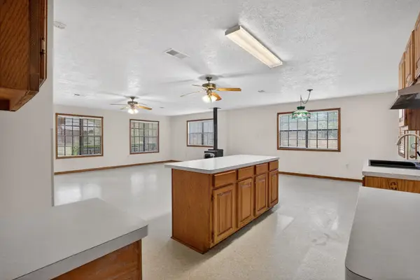 9015 S FM 92, Woodville, TX 75979