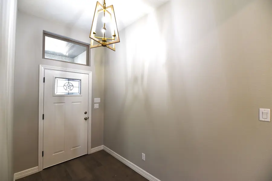 2648 Eloise Ct, Nederland, TX 77627 - #3