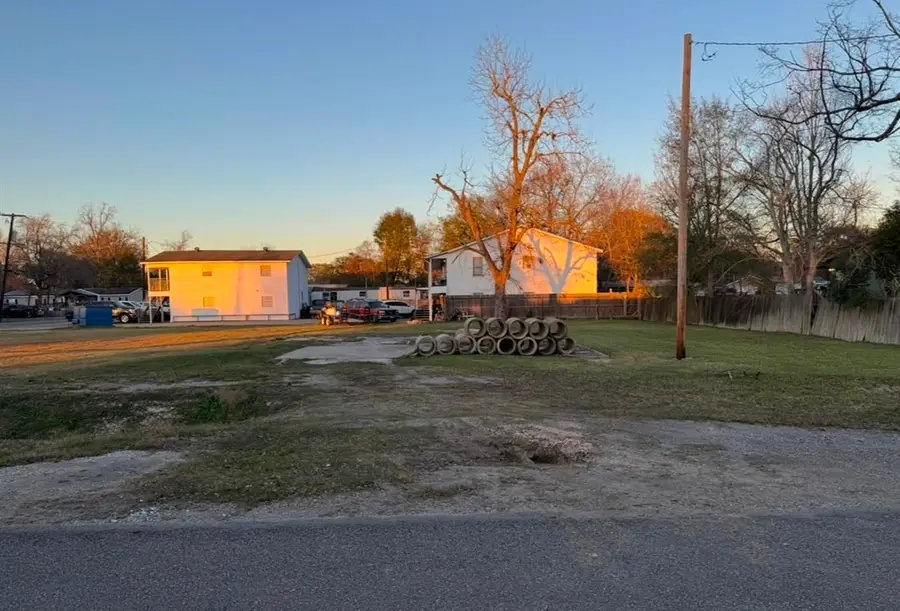 145 8th Ave., Nederland, TX 77627 - Image #3