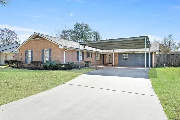 5755 Sul Ross Ln, Beaumont, TX 77706-3437