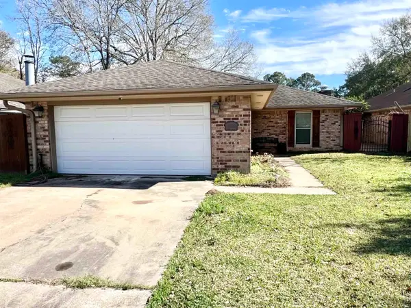 6630 Forest Trail Cir, Beaumont, TX 77713