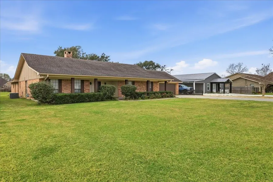 8030 Holmes Rd, Nederland, TX 77627 - #2