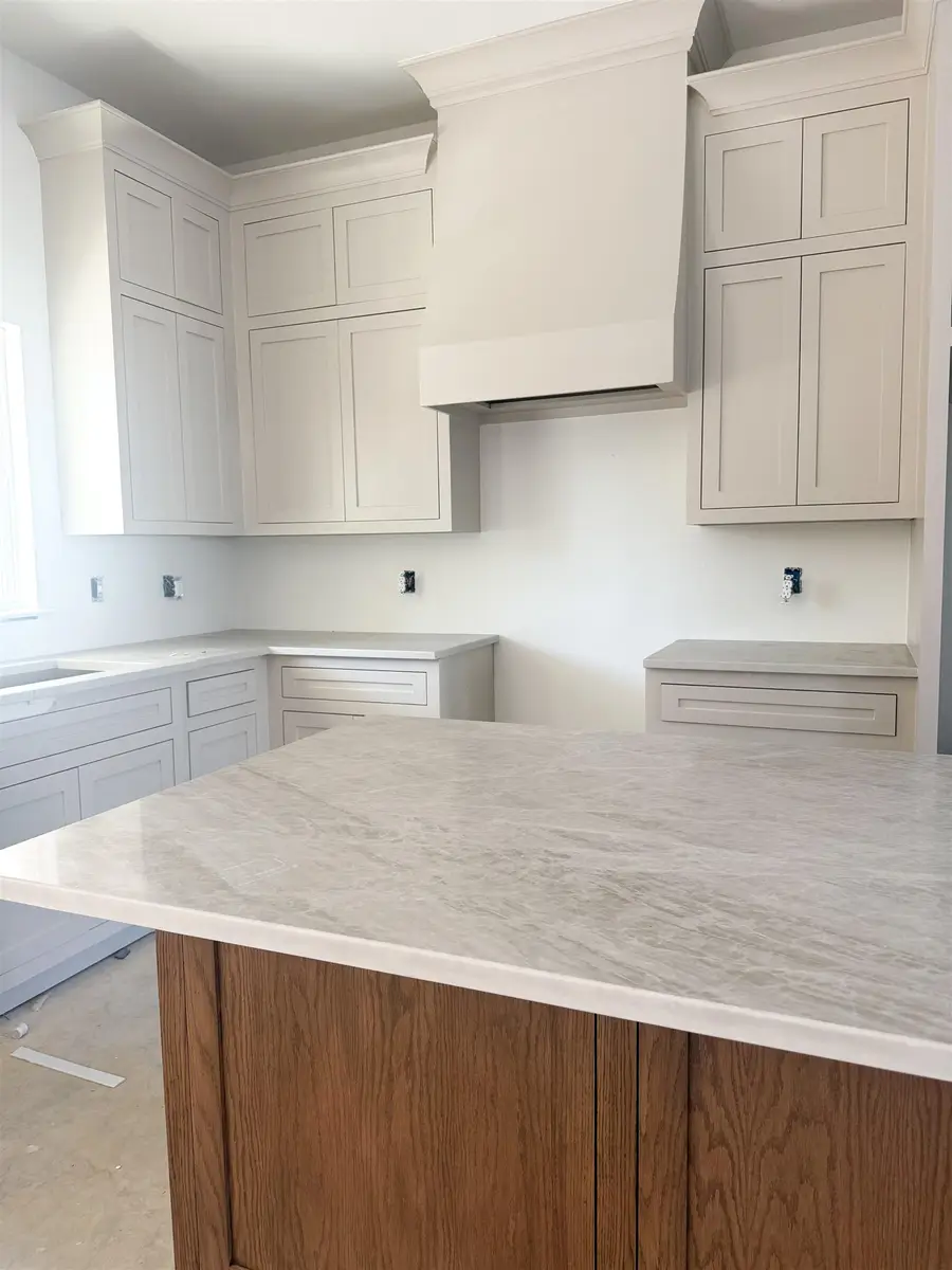 6760 Keith Rd, Lumberton, TX 77657 - #3