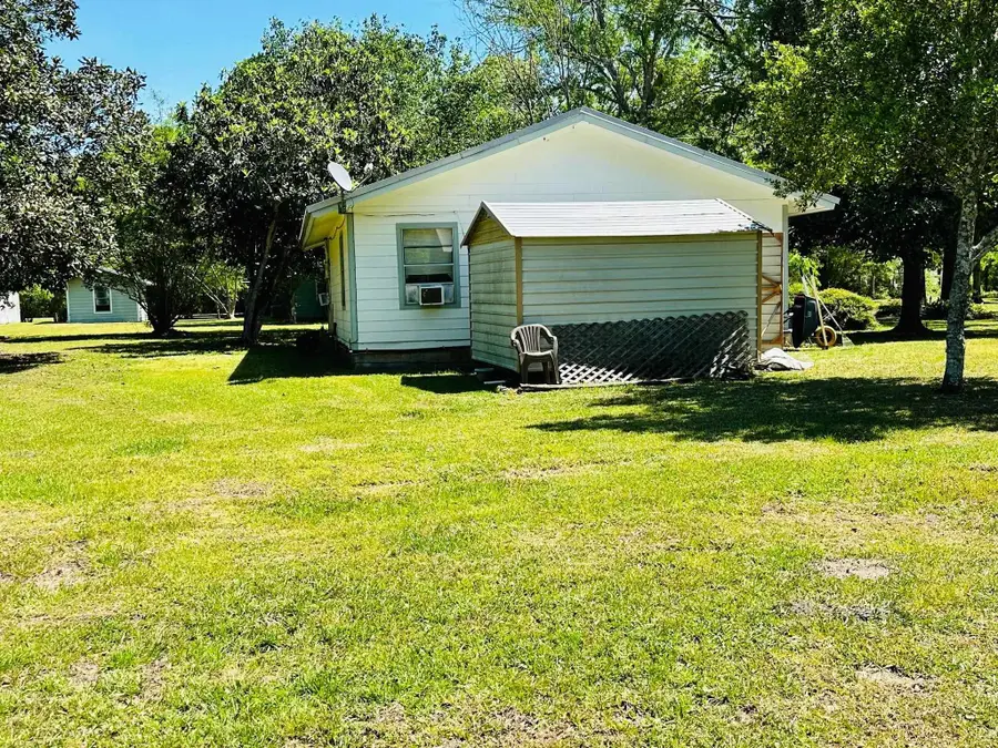 459 Pvt. Rd. 5283, Buna, TX 77612 - Image #2