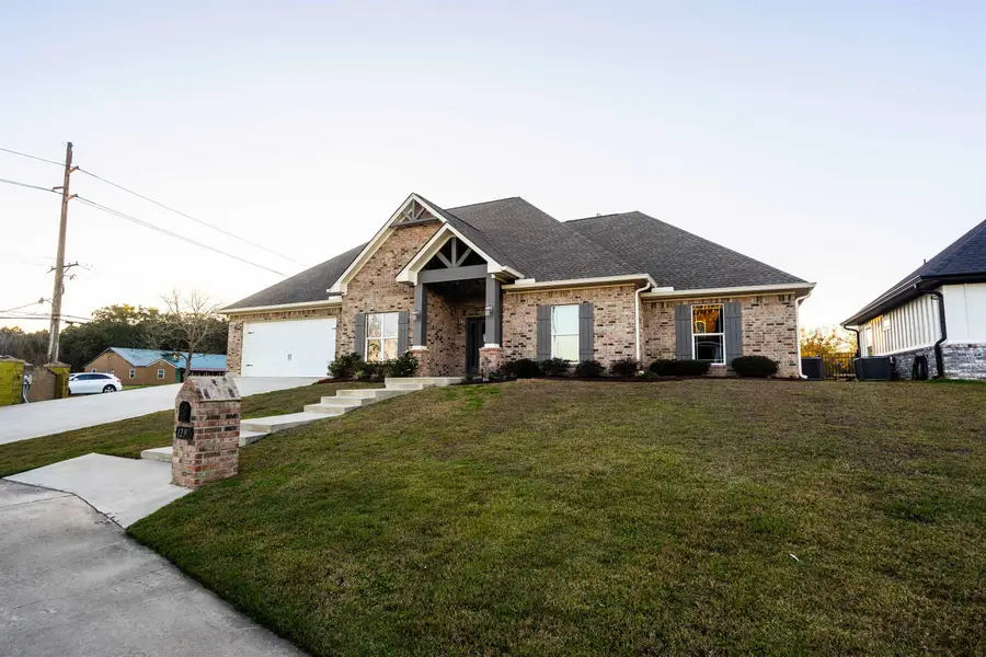 1294 Bourbon Street, Bridge City, TX 77611 - Image #3