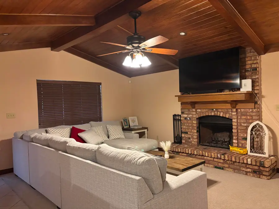 6498 Verde St., Groves, TX 77619 - #2